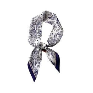 Foulard en soie rétro français avec motif paisley bleu pour cheveux et cou élégant