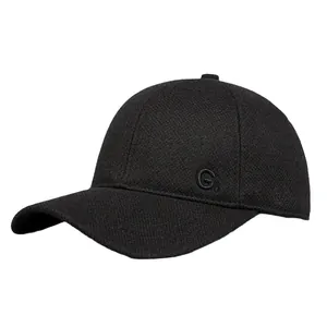 Men's winter baseball cap with ear protection in textured black wool with G embroidery