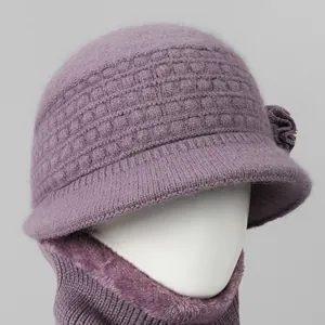 Conjunto de gorro y bufanda de punto violeta para mujer con forro polar cálido para invierno