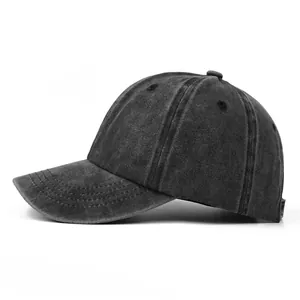 Berretto da baseball in cotone lavato grigio scuro con visiera curva e stile vintage