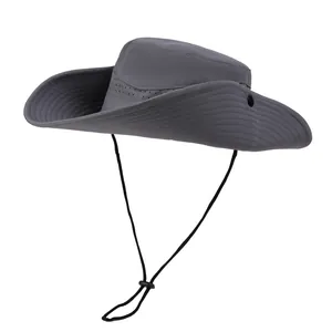 Détails du chapeau de brousse gris foncé avec évents respirants et bord large