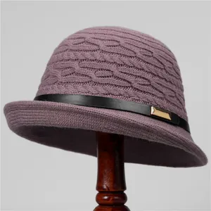 French Vintage Cable Knit Cloche Hat For Women With Leather Band Metal Buckle Warm Autumn Winter Hepburn Style Bucket Hat