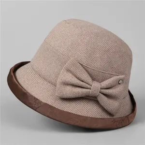 Women Elegant Winter Warm Cloche Hat With Bow Rhinestone Plaid Pattern Vintage Bucket Hat For Elderly Mother Gift