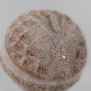 Gorro de punto de doble capa para mujer en terciopelo de ardilla color marrón claro