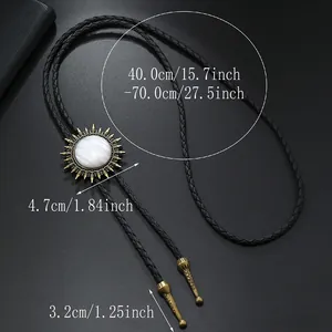 Cravate Bolo soleil vintage avec corde en cuir PU noir et embouts métalliques