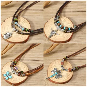 Collar de Capas Vintage Bohemio Hecho a Mano Cordón de Cuero Encerado Cuentas de Madera Colgante de Mariposa Cabeza de Toro