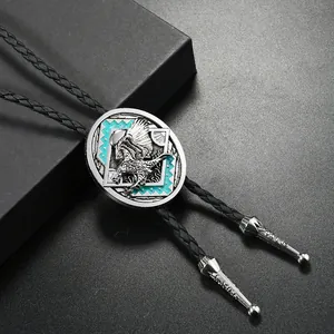 Detail von Bolo-Krawatte mit Adler-Motiv, Türkis-Inlay und schwarzem geflochtenem Leder