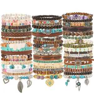 Bohemian mehrlagige stapelbare Armbänder-Set mit Türkisperlen und Blattanhängern