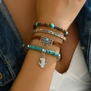 Set de pulseras multicapa de estilo bohemio con cuentas turquesas y dije de cactus