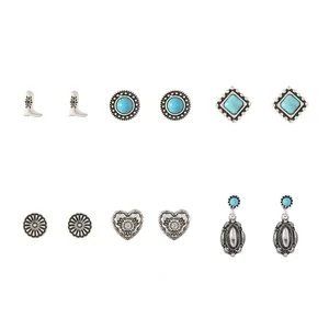 Set dettagliato di sei paia di orecchini bohémien con turchese in stile vintage