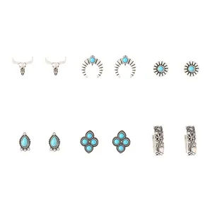 Dettaglio del set di 6 paia di orecchini stile boho in lega d'argento con turchese