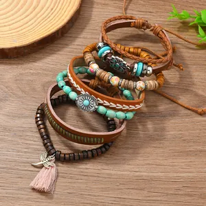 Handgefertigte mehrlagige Leder- und Holzperlenarmbänder mit Libellenanhänger und rosa Quaste