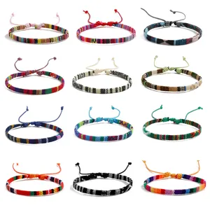 Ensemble de 12 bracelets d'amitié bohèmes tissés à la main en coton et lin