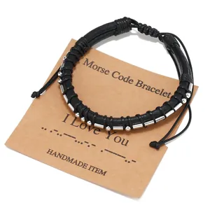 Bracciale codice Morse fatto a mano con perle d'argento su carta 'I Love You'