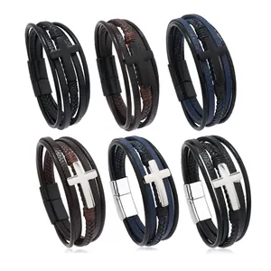 Set di bracciali multistrato in pelle da uomo con croce e chiusura magnetica in metallo