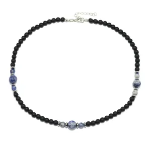 Collana da uomo stile punk con perle nere opache e pietre naturali blu fatte a mano