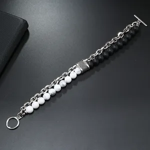 Detailansicht Herrenarmband mit Edelstahlkette und Marmorsteinperlen im Lagen-Look