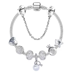 Bracelet à breloques DIY avec chaîne serpent argentée, pendentif perle et perles couronne