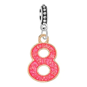 Rosafarbener Emaille-Ziffer-8-Anhänger aus Legierung mit Blumenmuster für DIY-Schmuck