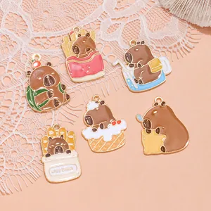 Set van 6 schattige capybara emaille bedeltjes met etensthema voor DIY sieraden en tas
