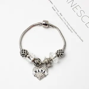 Bracelet chaîne serpent argenté avec perles cristal et pendentif cœur gravé NANA