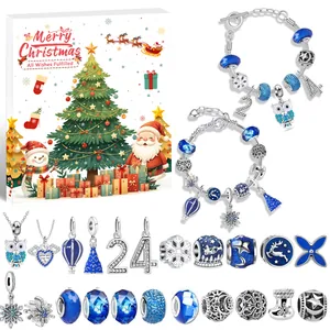 DIY Weihnachts-Charm-Armband-Set mit blauen Perlen und Geschenkbox für Kinder