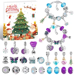 DIY Weihnachtsarmband-Set mit blauen Perlen, Schneeflocken-Anhängern und Geschenkbox