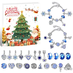 Weihnachts-DIY-Armband-Set mit blauen Perlen und Schneeflocken in Geschenkbox