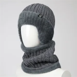 Winter Gebreide Muts en Sjaal Set Kashmir-Mix Faux Bontrand Oorbescherming Warme Beanie Voor Ouderen Dames Heren