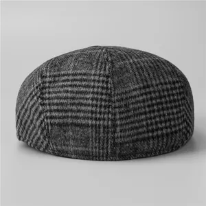 Classic grey plaid flat cap for men with warm wool fabric for winter season