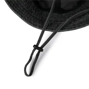 Καπέλο bucket με φαρδύ γείσο και ρυθμιζόμενο κορδόνι για τέλεια εφαρμογή και στυλ