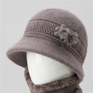 Elegante Conjunto De Gorro Y Bufanda De Punto Para Mujer Mezcla De Pelo De Conejo Gorro Cloche Cálido Con Forro Polar Para Damas Mayores