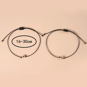 Verstelbare zwarte geweven armbanden met hartkralen en detail van de lengte 16-30cm
