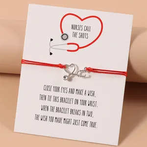 Bracciale intrecciato rosso per infermiera con ciondolo stetoscopio e carta dei desideri