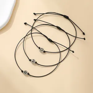 Lot de 3 bracelets tressés noirs réglables avec perles lumineuses de cœur lune et étoile