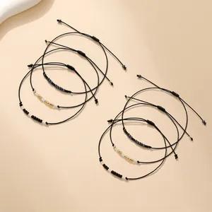 Lot de 6 bracelets code Morse ajustables avec perles de verre sur fond minimaliste