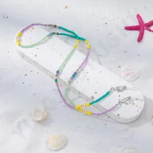 Bunte Perlen-Brillenkette mit Herzmotiven und rutschfesten Silikonenden