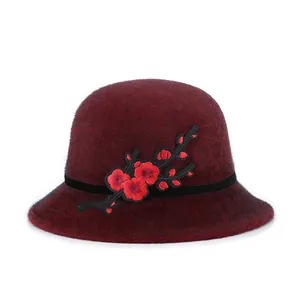 Women's Vintage Cloche Hat With Floral Embroidery Rhinestone Warm Faux Fur Winter Basin Bucket Hat Elegant Autumn Party Cap