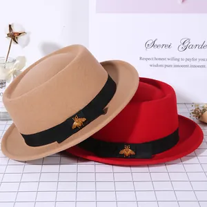 Elegant wool felt fedora hat in khaki and red with stylish golden bee buckle detail