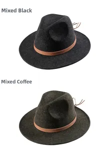 Detailansicht der Woll-Fedora-Hüte in Schwarz und Braun mit Schlangenmuster-Verzierungen