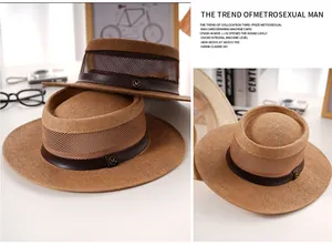 Dettaglio cappello di paglia traspirante con cinturino in pelle e fibbia dorata M