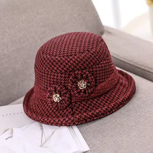 Vintage Plaid Woolen Bucket Hat Women Winter Thick Warm Cloche Hat With Floral Rhinestone Decor Foldable Elegant Gift