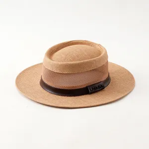 Cappello parasole in paglia traspirante con cupola piatta e cinturino in pelle marrone