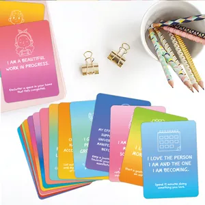 50 carte di affermazione colorate con citazioni motivazionali e design sfumati