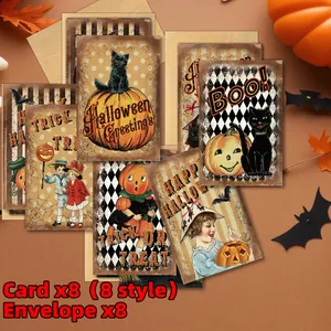 Retro Halloween-kaarten set met zwarte katten en pompoenen met feestelijke decoratie