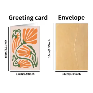 Dettaglio biglietto floreale stile Matisse rosa e busta in carta kraft con dimensioni esatte