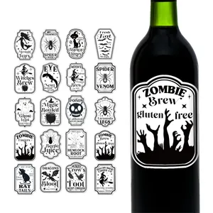 Detalle macro de 20 etiquetas de Halloween vintage para botellas de vino con diseño retro