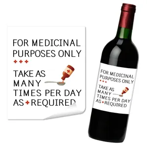 Dettaglio di etichette per vino divertenti con testo medico applicate alla bottiglia