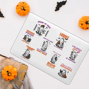 Detail von 8 UV-DTF-Halloween-Geisteraufklebern mit orangen und lila Illustrationen