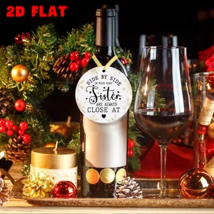 Nahaufnahme der flachen Acryl-Weihnachtsdekoration für Schwestern mit festlicher Dekoration